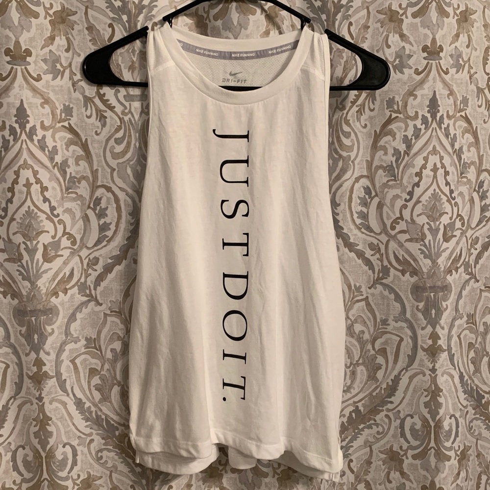 Nike Women’s tank top